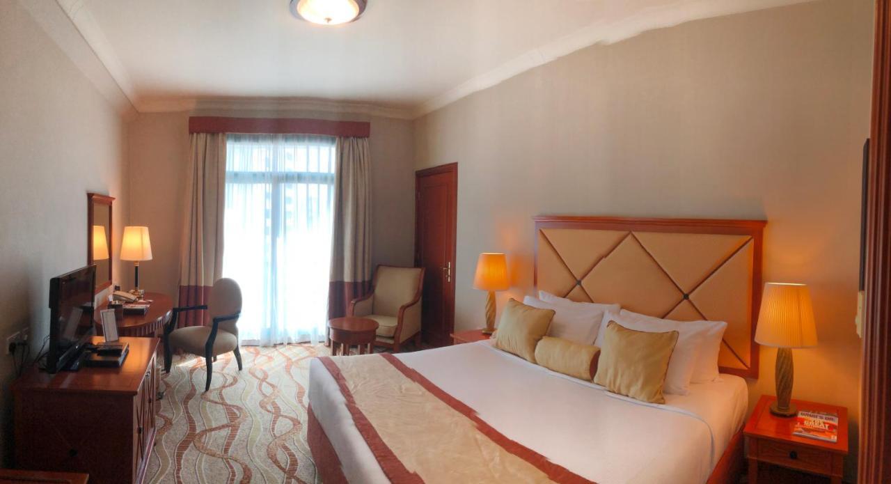 Al Diar Capital Hotel Abu Dhabi Exterior foto